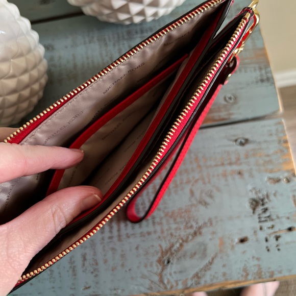 NWOT Michael Kors Nouveau Novelty, wristlet/clutch London Paris - Picture 7 of 11